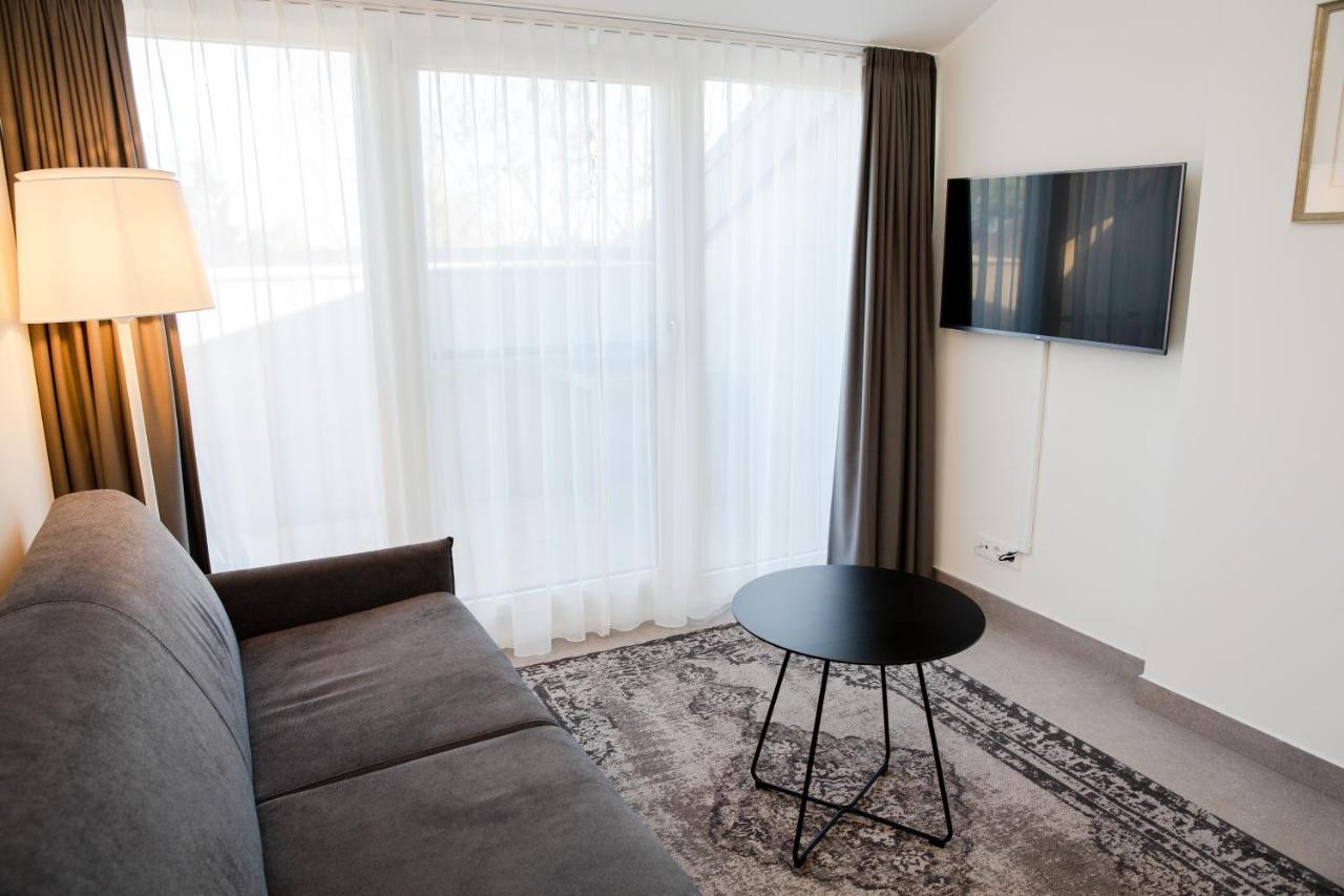 Dvi Nidos Hotel Buitenkant foto